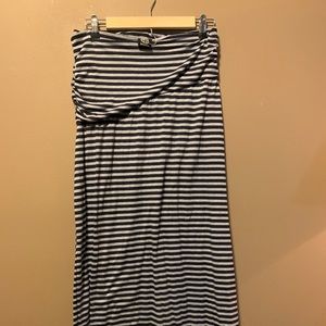 Long black and grey stripped skirt